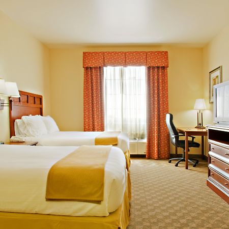 Holiday Inn Express Hotel & Suites Levelland By Ihg Екстериор снимка