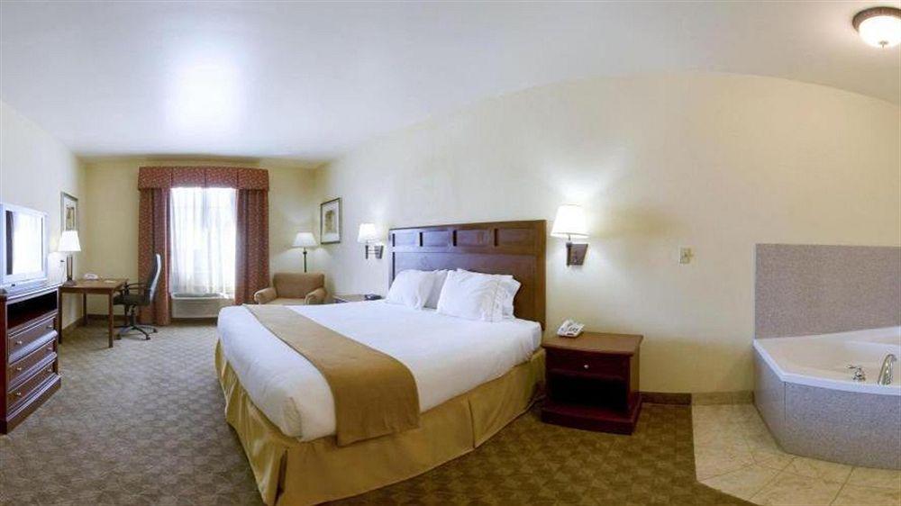 Holiday Inn Express Hotel & Suites Levelland By Ihg Екстериор снимка