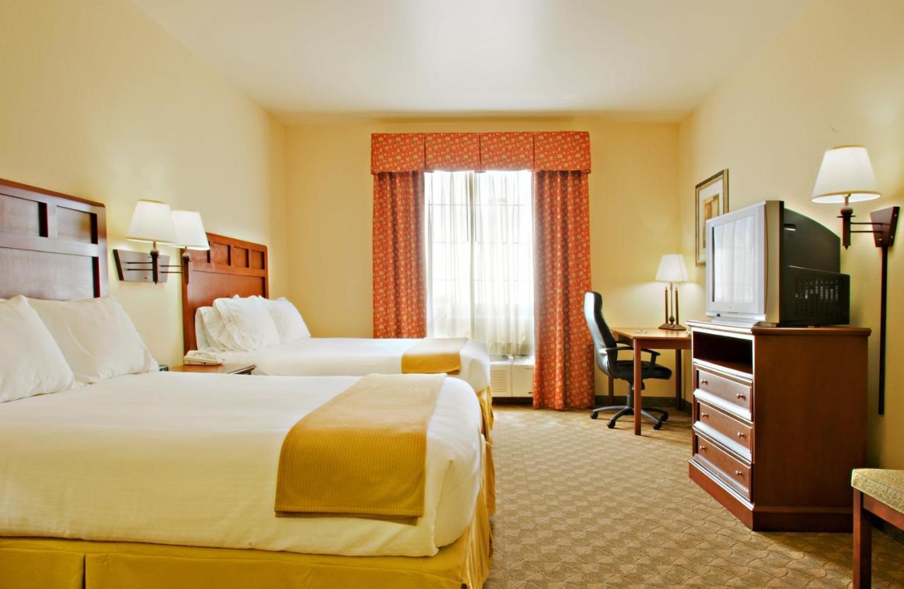 Holiday Inn Express Hotel & Suites Levelland By Ihg Екстериор снимка